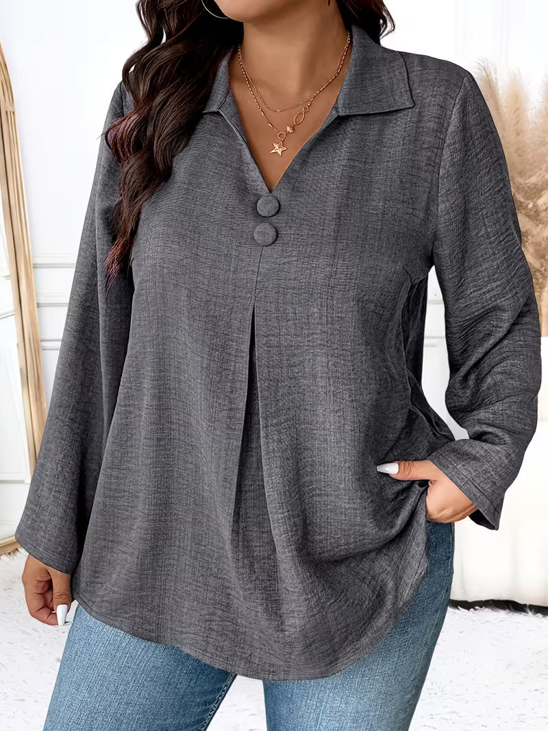 Lynn – Bluse med knapdetalje