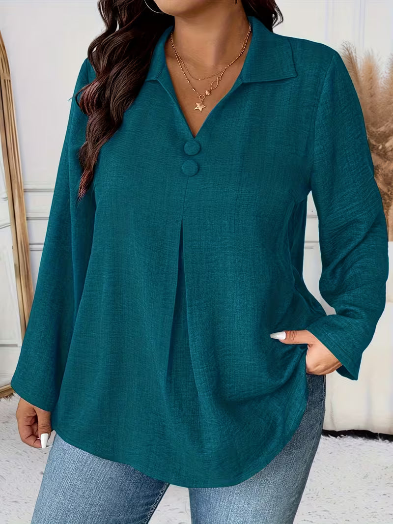 Lynn – Bluse med knapdetalje