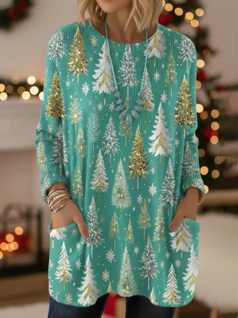 Livia – Strikket julesweater med grandekoration