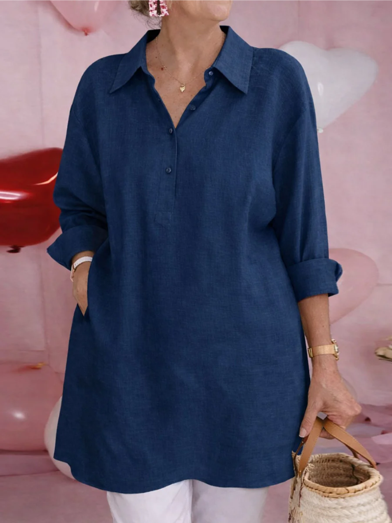 Laura – Bluse med krave og knaplukning
